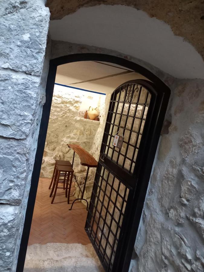 Casa Vacanze "Pietra Viva" Castelnuovo Parano Exteriér fotografie