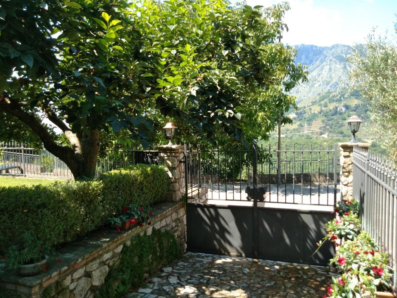 Casa Vacanze "Pietra Viva" Castelnuovo Parano Exteriér fotografie
